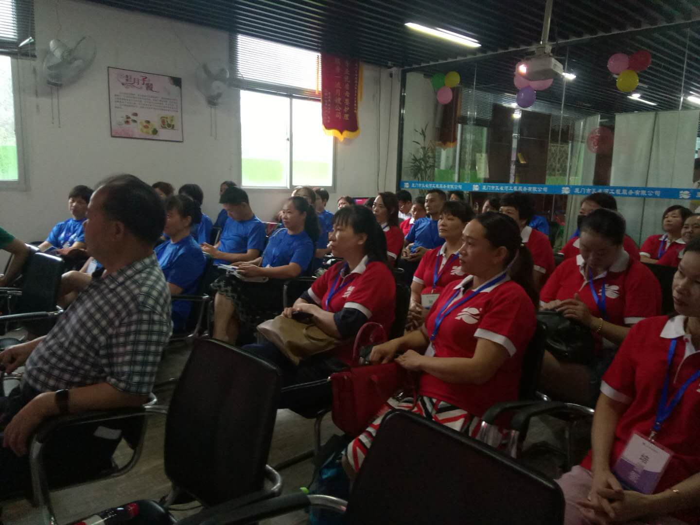 ץ��Ӗ(x��n)��(qi��ng)��(n��i)������ȸ�ӱ�ķ��ɩˎ�Ŏ���Ӗ(x��n)����M(j��n)����